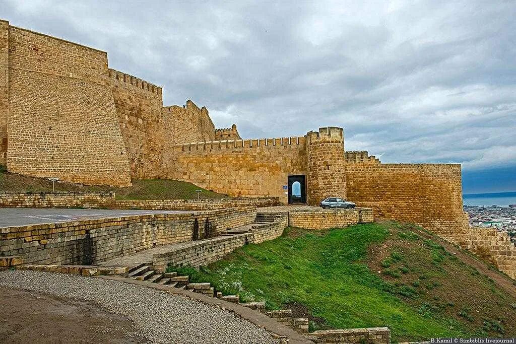 Дербент описание. Дербент описание. Нарын-кала дербент. Презентация древние города россии дербент. Проект город россии дербент.