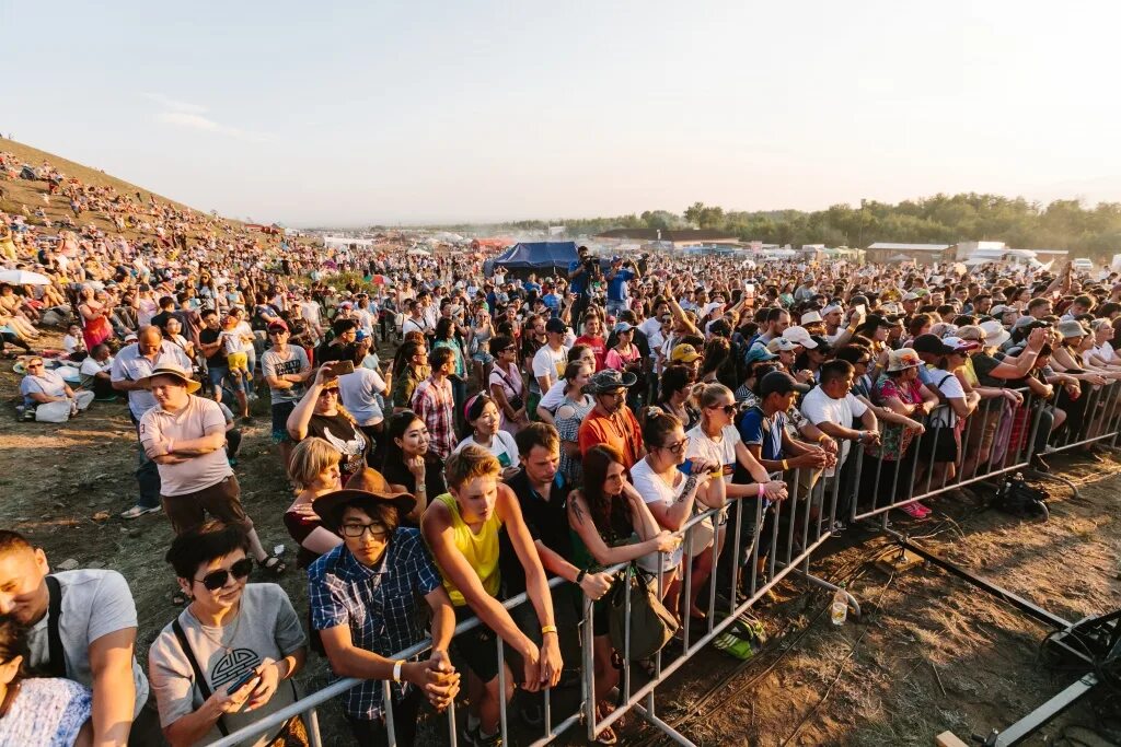 Фестиваль. Жители казахстана. Фестиваль голос кочевников улан-удэ 2023. Голос кочевников. Фестиваль коачелла 2022.