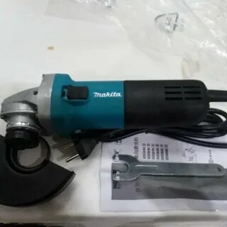 Makita 9555hn