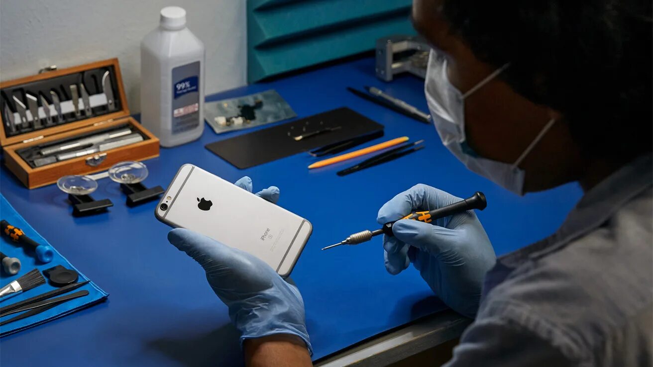 Ремонт iphone repair. Техника Apple. Мастер по ремонту айфонов. Iphone Repair. Сервисный центр айфон.