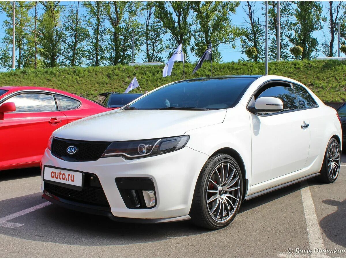 Kia Cerato Koup 2012. Kia Cerato 2012 купе. Кия Церато 2 купе. Kia Cerato 2.0 купе белая.