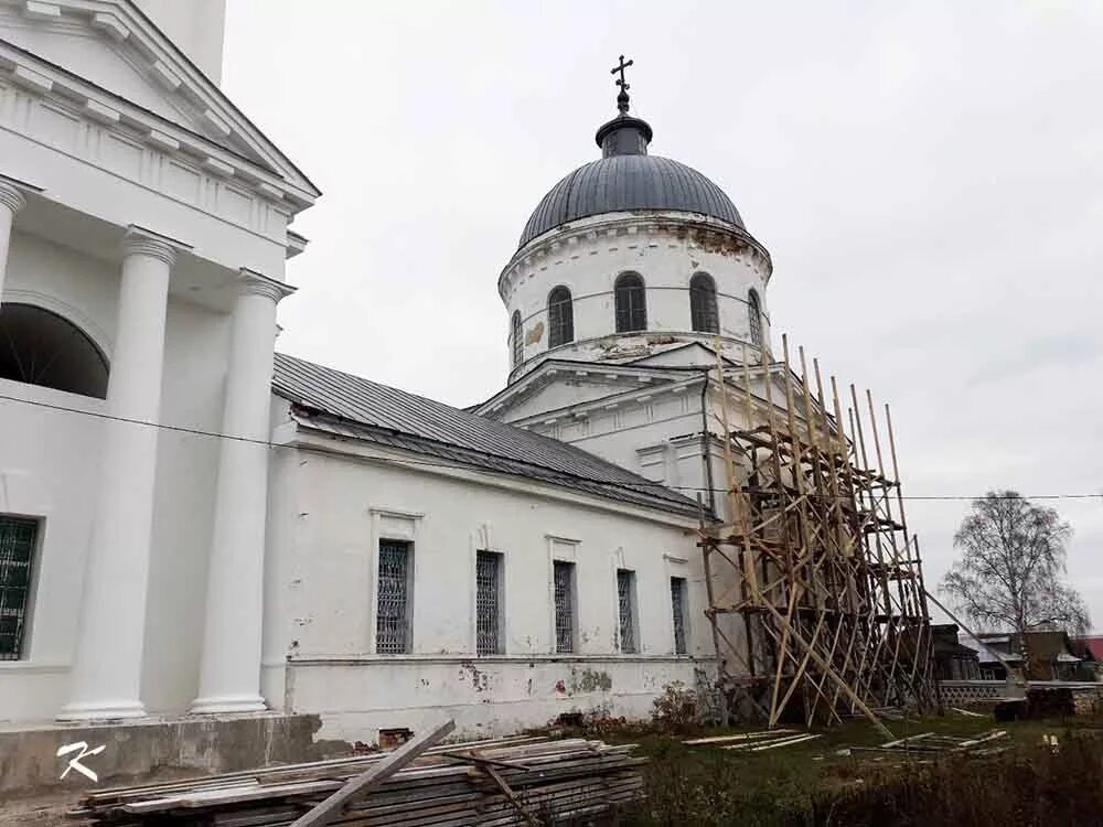 Село теплово кулебакского района. Теплово. Усадьба теплово знаменская церковь. Храм в теплово клинский район. Церковь иконы божией матери "знамение" в урочище теплово.