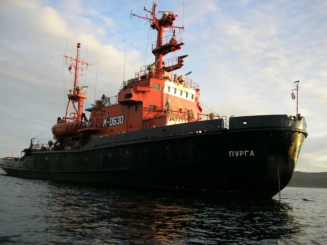 Спасательный морской буксир Мурманск. Буксир спасатель Пурга. Sea Rover буксир Мурманск. Буксир спасатель Мурманск. Суда спасательного флота