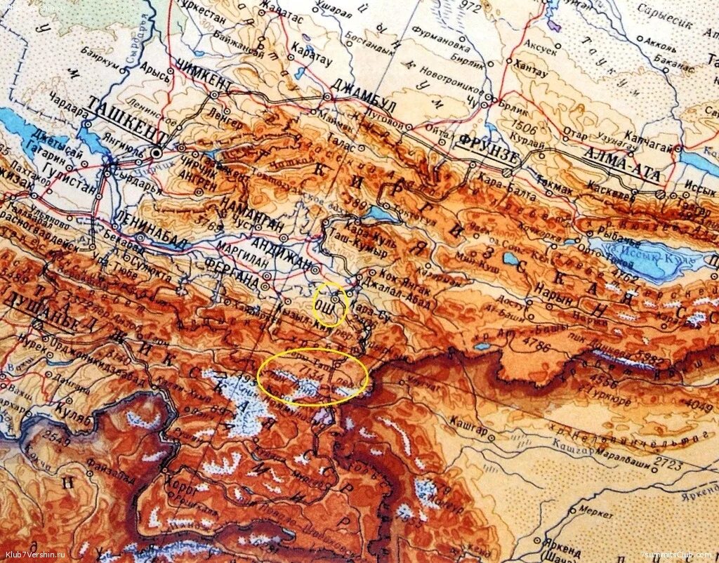 Абсолютная высота алтайских гор. Горы Тянь Шань и Памир на карте. Памир и Гималаи на карте. Тянь-Шань горы на карте. Памир и Тянь Шань на карте.