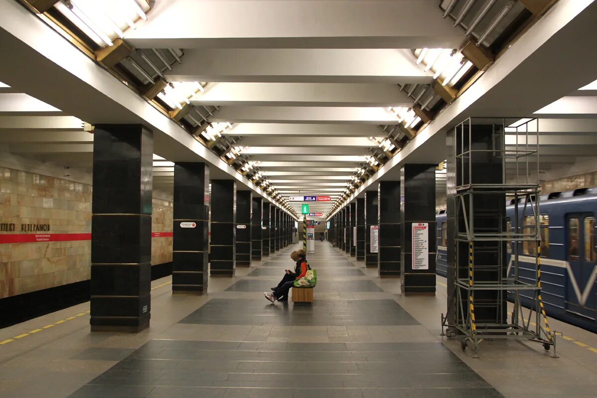 Проспект ветеранов какое метро. Станция метро проспект ветеранов. станция проспект ветеранов санкт-петербург. станция метро проспект ветеранов санкт-петербург. проспект ветеранов метро.