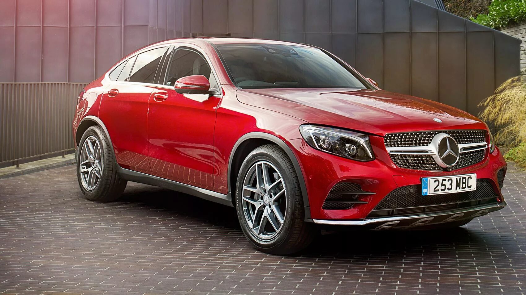 М 250 d. Мерседес глц 250. мерседес glk coupe. мерседес бенц glc coupe 250d. mercedes glc coupe 2025 красный.