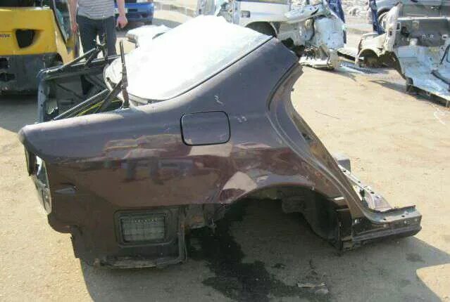 Двери мерседес 220. 210 в деталях. Mercedes w220 avito. Запчасти w220. Багажник на крышу на мерседес w220.
