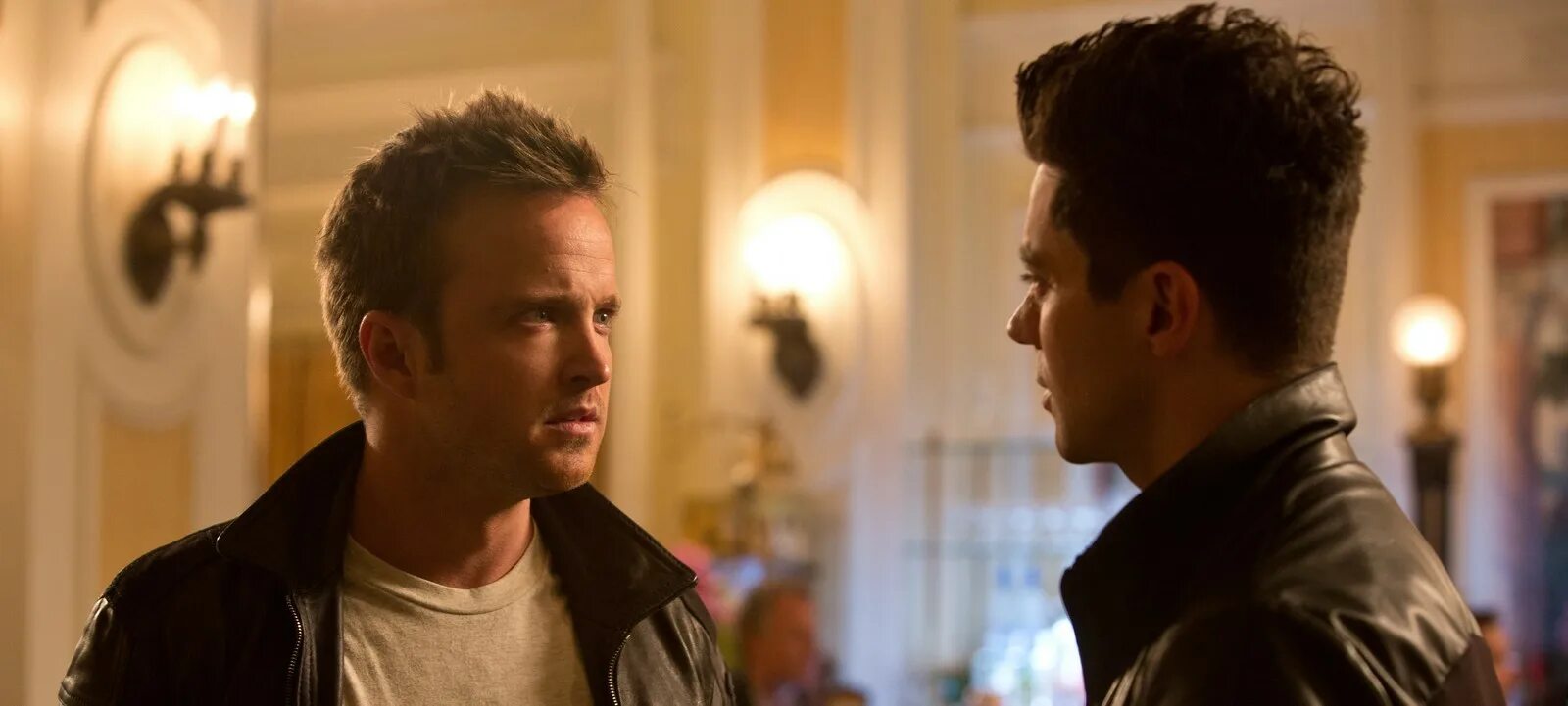 Dino mc 47 жан guf next. Дино сделай шаг. Комиксы 90х динозавры. Алексей галкин дино. Лови момент фильм 2013.