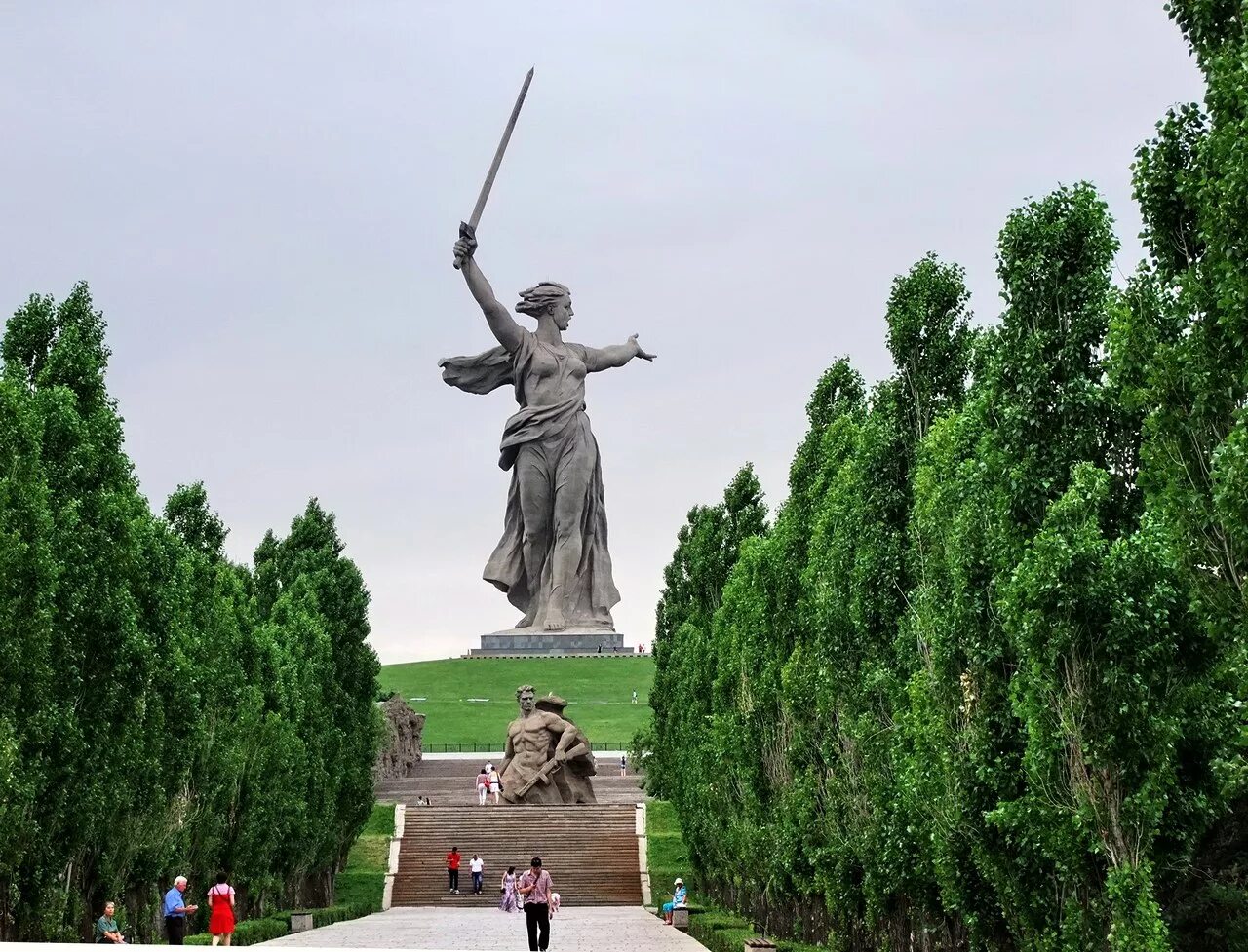 Мемориальный комплекс Мамаев Курган. Мамаев Курган Волгоград. Мемориальный комплекс в г. Волгограде. Мамаев Курган. Мемориал комплекс Мамаев Курган.