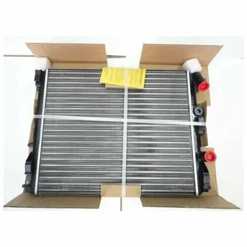 6 с кондиционером. 6 без кондиционера. радиатор охлаждения рено логан 1. лузар радиаторы рено логан. 4 радиатор.