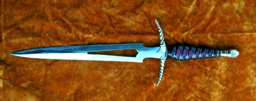 Нож сталь у10. Worn dagger. Крест кинжал. Нож combat smatchet. Worn dagger.