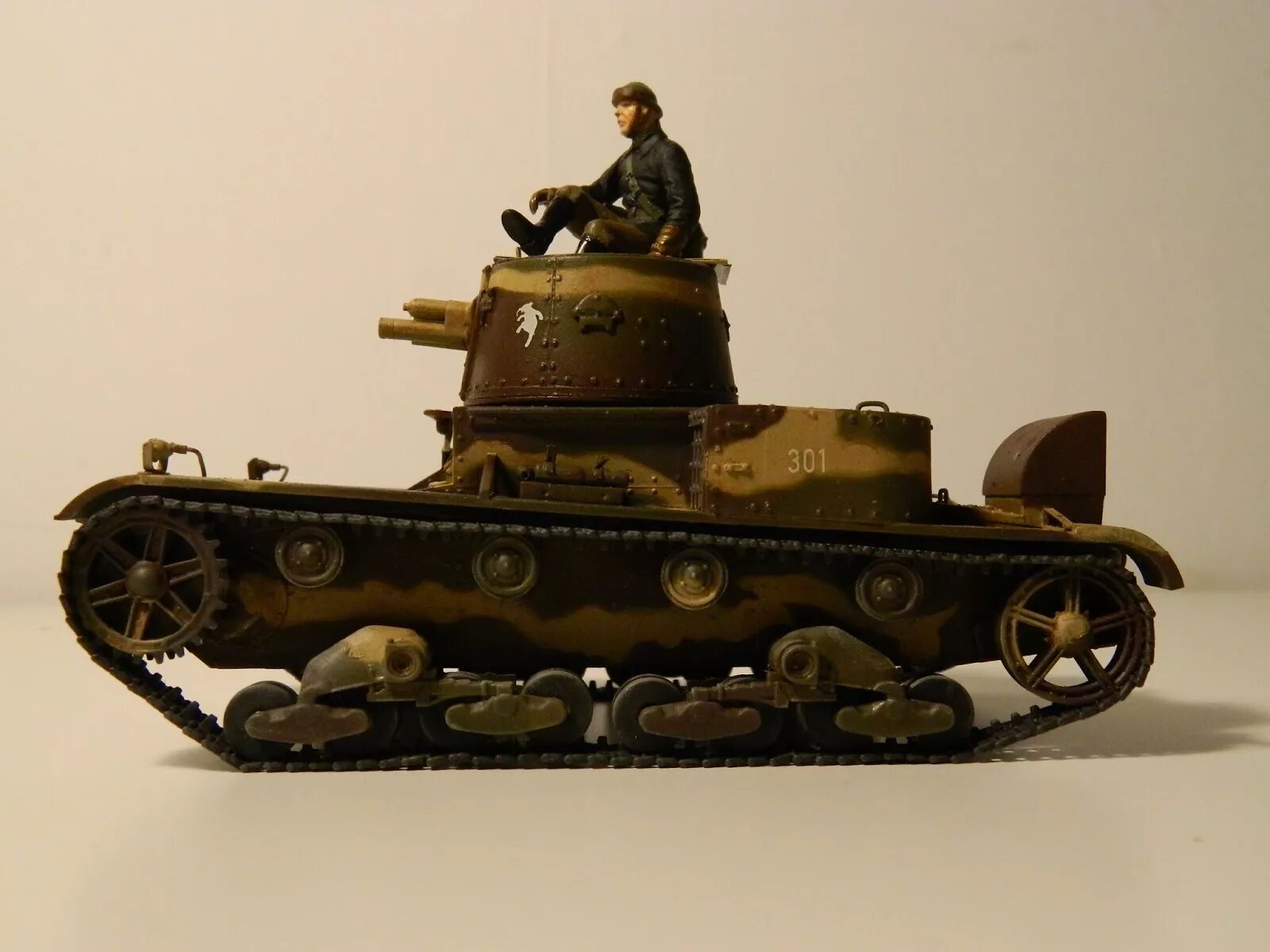 Vickers MK E 1-35. Виккерс MK E. Vickers MK E финский. Tamiya Vickers MK E Type b 1/35. Виккерс танк