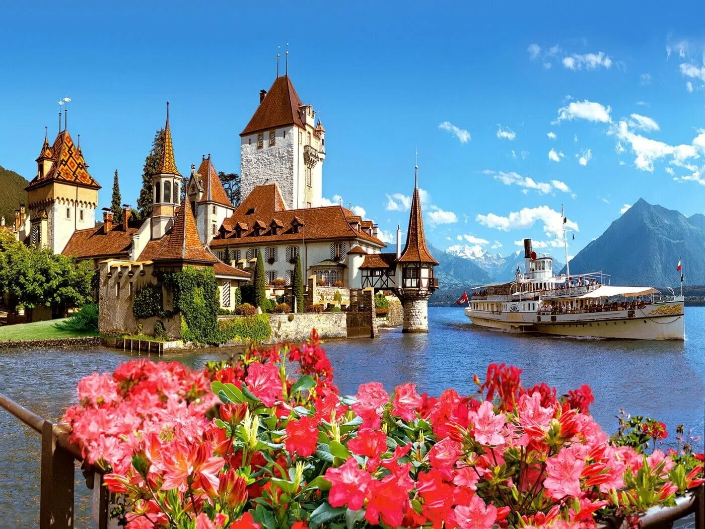 10 красивых стран. Оберхофен Швейцария. Замок Оберхофен. Свизерленд Швейцария. Замок Оберхофен: Жемчужина Швейцарии.