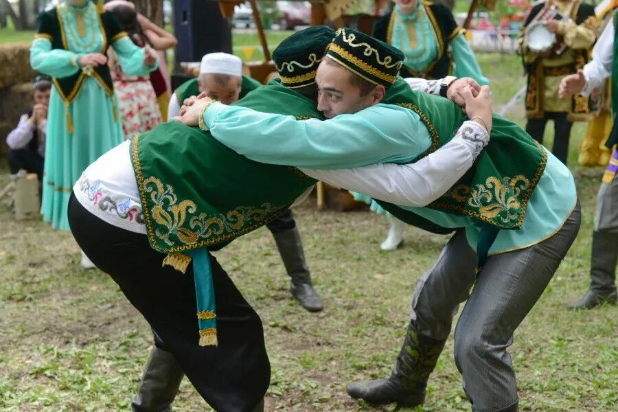 Сабантуй в русском языке значение. Национальный праздник татар сабантуй. праздник сабантуй у татар. сабантуй 2025 кузбасс. традиции башкирии сабантуй.
