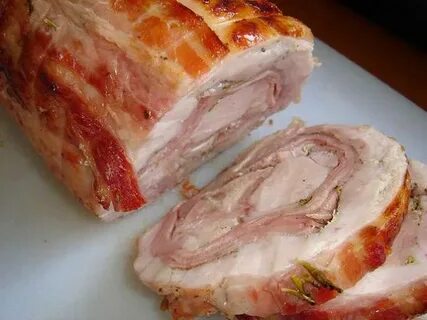 Рулет из свинины и курицы