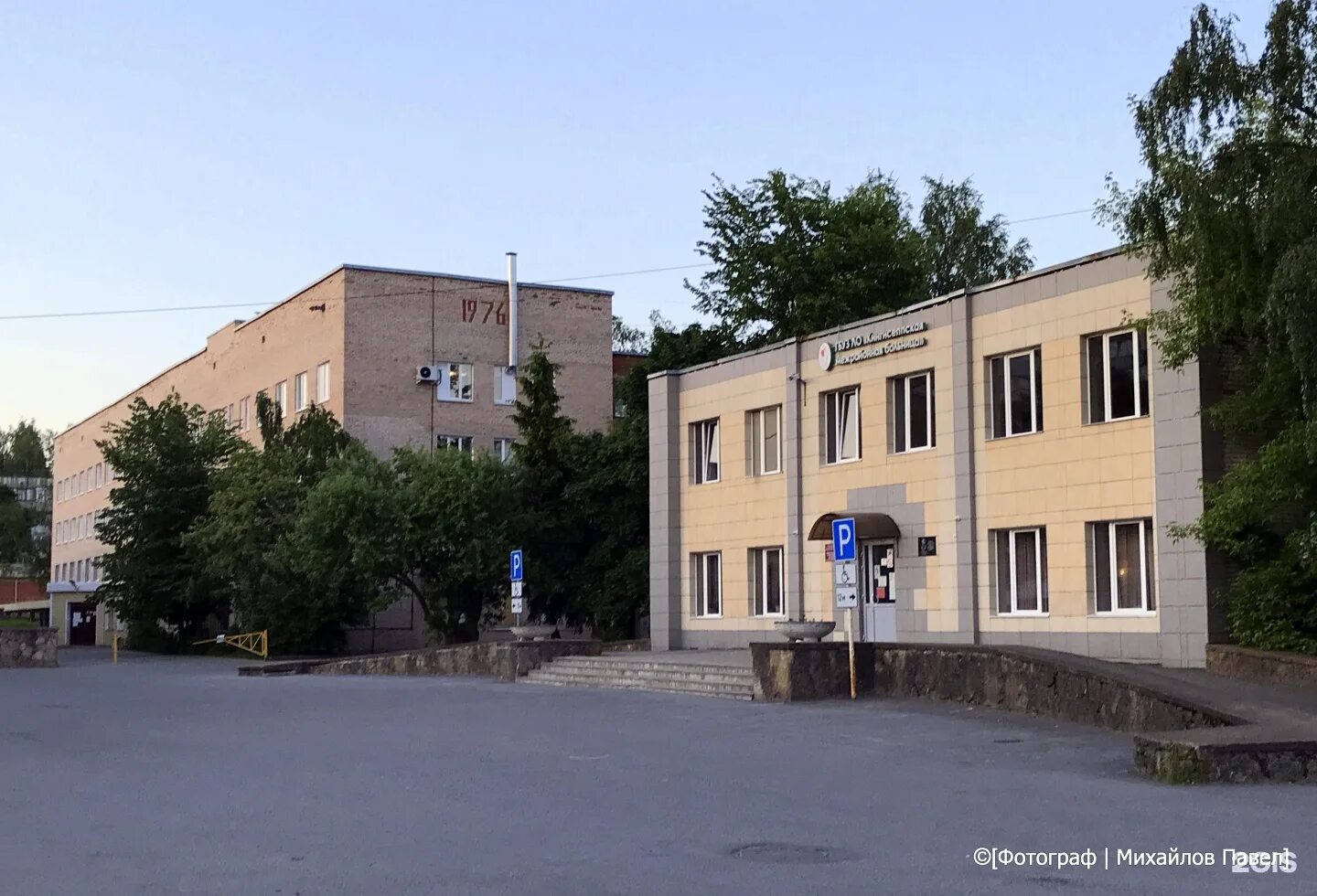 Детская поликлиника кингисепп. Пол в больнице. Кингисеппская межрайонная больница. Кингисеппская цаоп кингисепп. Кингисеппская межрайонная больница.