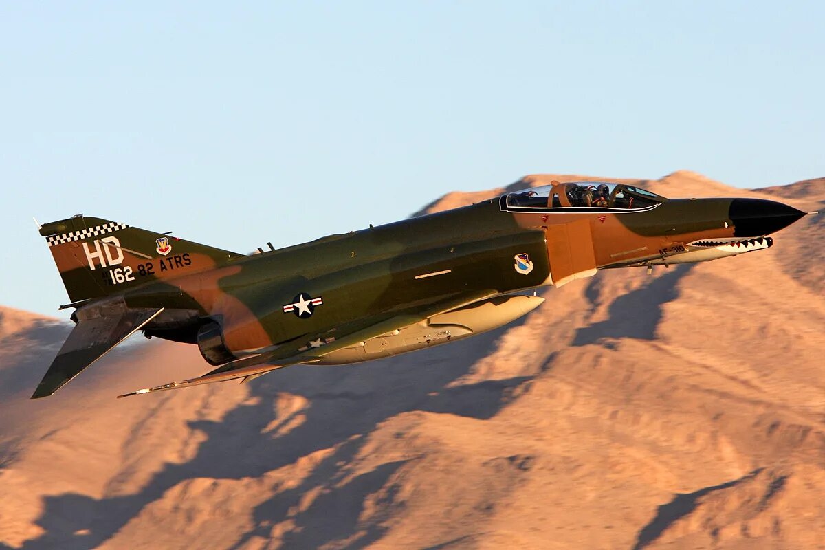 Mcdonnell douglas f 4 phantom. Макдоннелл дуглас f-4 фантом. f-4 phantom ii. mcdonnell f-4e phantom ii.