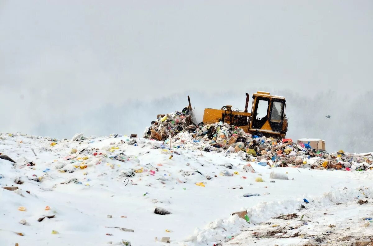 алтайский край мусорный полигон. свалка в пустыне. мусорные полигоны подмосковья дмитров. мусорные отходы. полигон тбо химический казань.