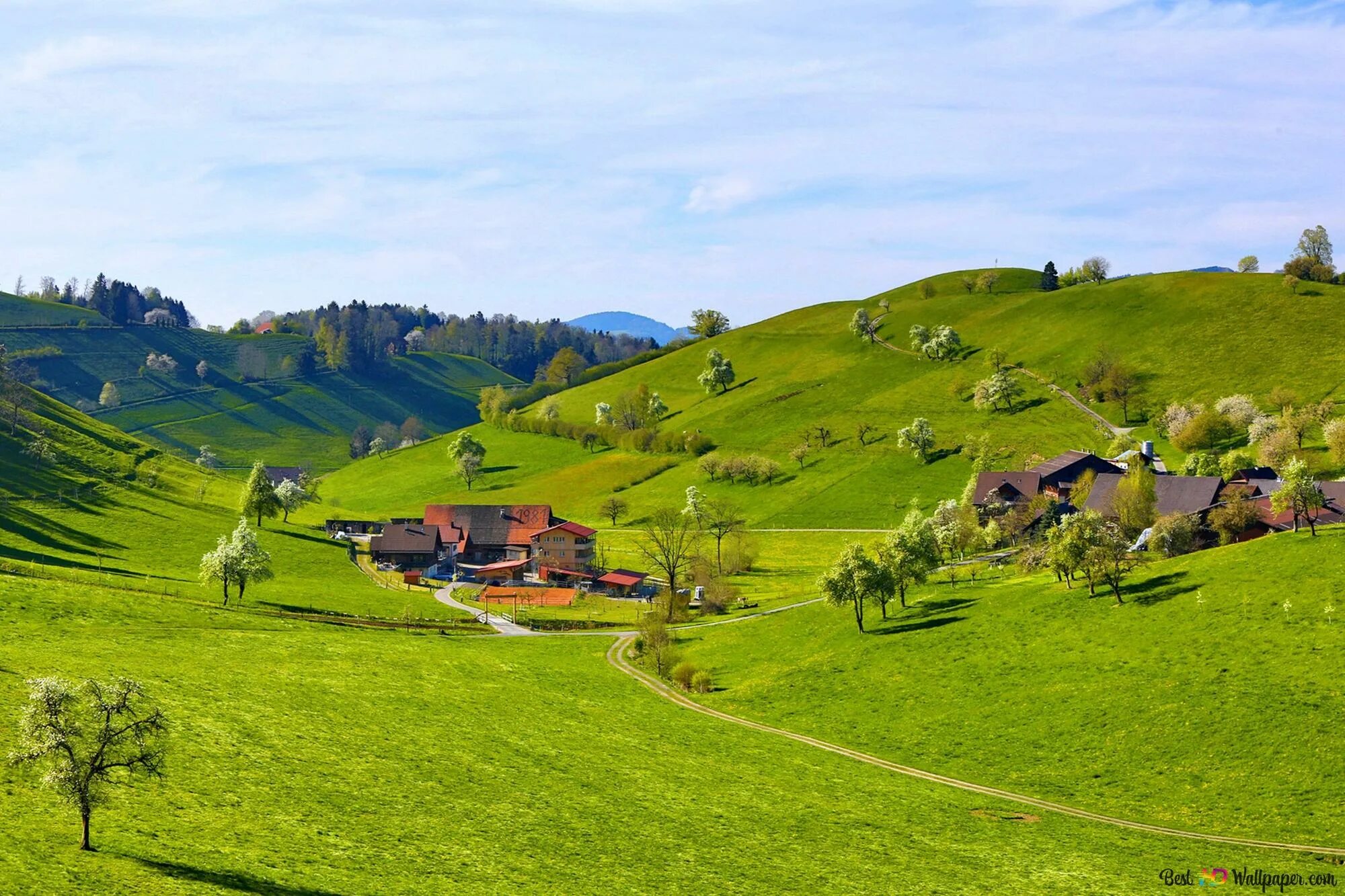 С холма открывается удивительный вид. Green Hills зеленые холмы Ирландии. Чехия Холмистая местность. Швеция Альпийские Луга. Деревня Бюзенваль Франция холмы.