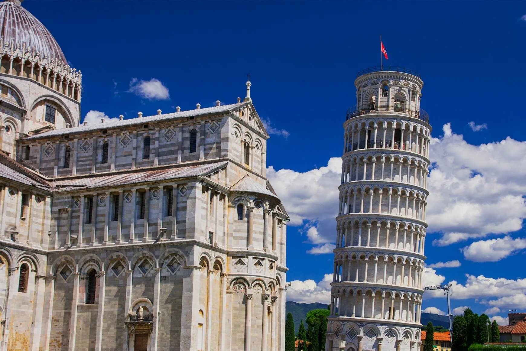Достопримечательности Италии Пизанская башня. Пизанская башня в Италии Треви. Италия достромичательности.