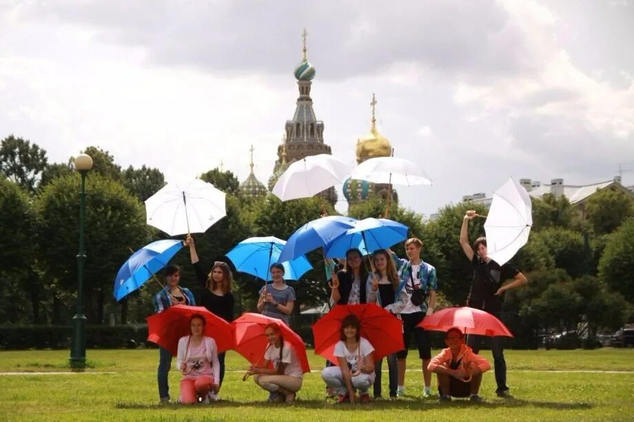 12 июня 22 год. День флага Санкт Петербург 2022. День России празднование. День России праздник на улице. Необычные мероприятия на день России.