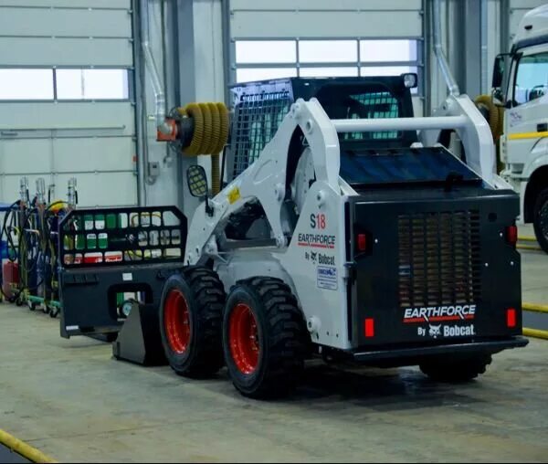 атц трак 24 красноярск. Kenworth завод в сша. американский тягач фредлайнер. американ трак симулятор 2022. Kenworth t610.