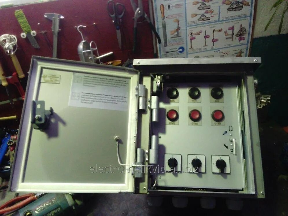 Шкаф управления разъединителями. Шкаф отбора напряжения шон-301с. шкаф шзв-200. блок управления бу03 бкмз. шзв-200.