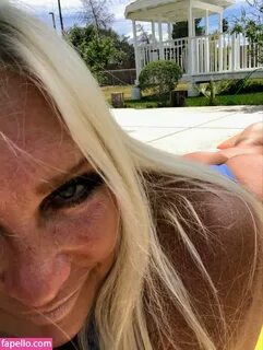 Linda Claridge / Linda Hogan Nude Leaked Photo #20 - Fapello.