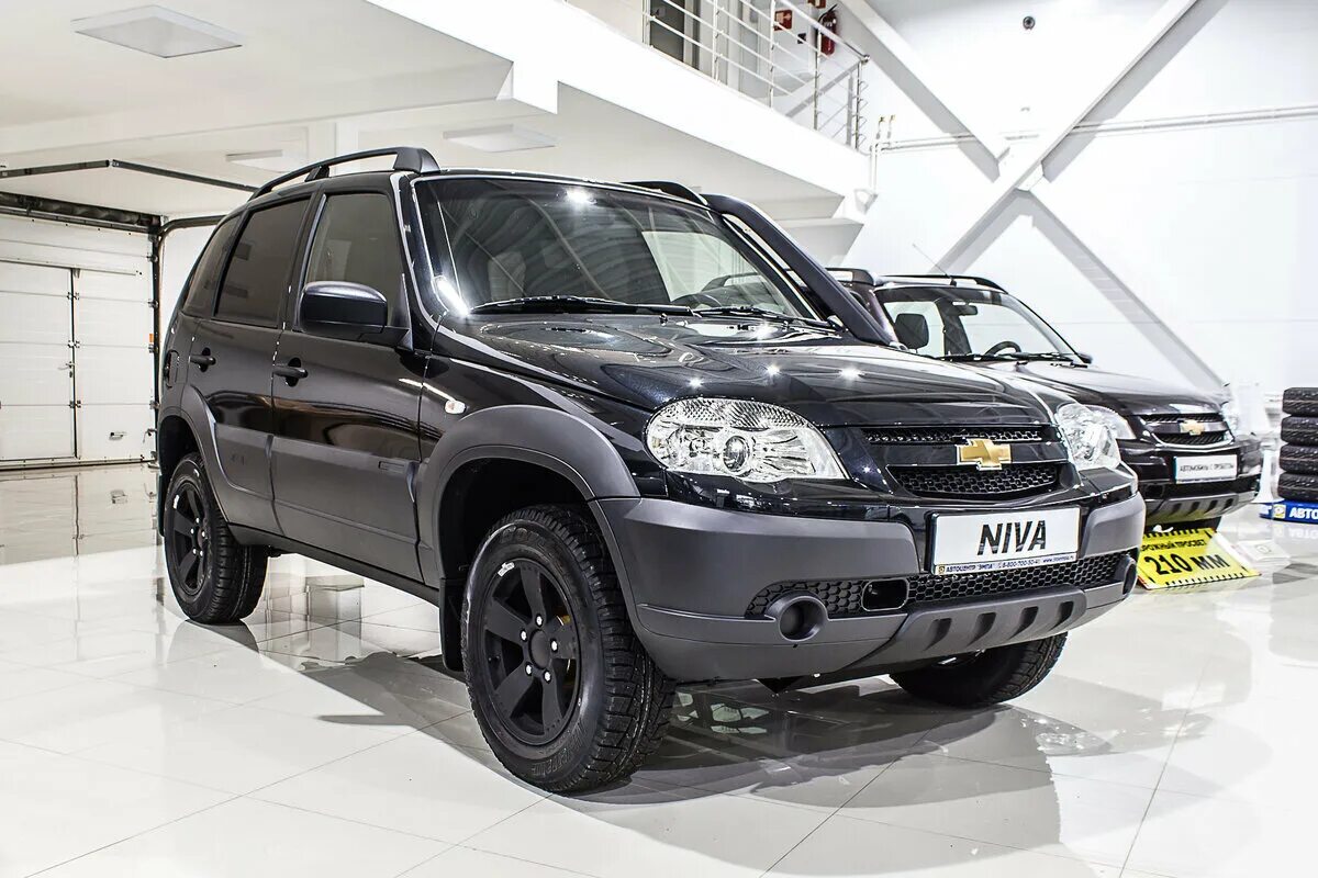 Купить ниву шевроле новую с завода. Chevrolet Niva 2123. Chevrolet Niva (ВАЗ-21214). Шевроле Нива комплектация le. Шевроле Нива Бертоне 2123.