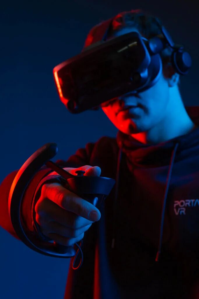 виар клуб. куб виртуальной реальности. юбилейная 40 псков виртуальная реальность. стим vr. виртуальная реальность portal.