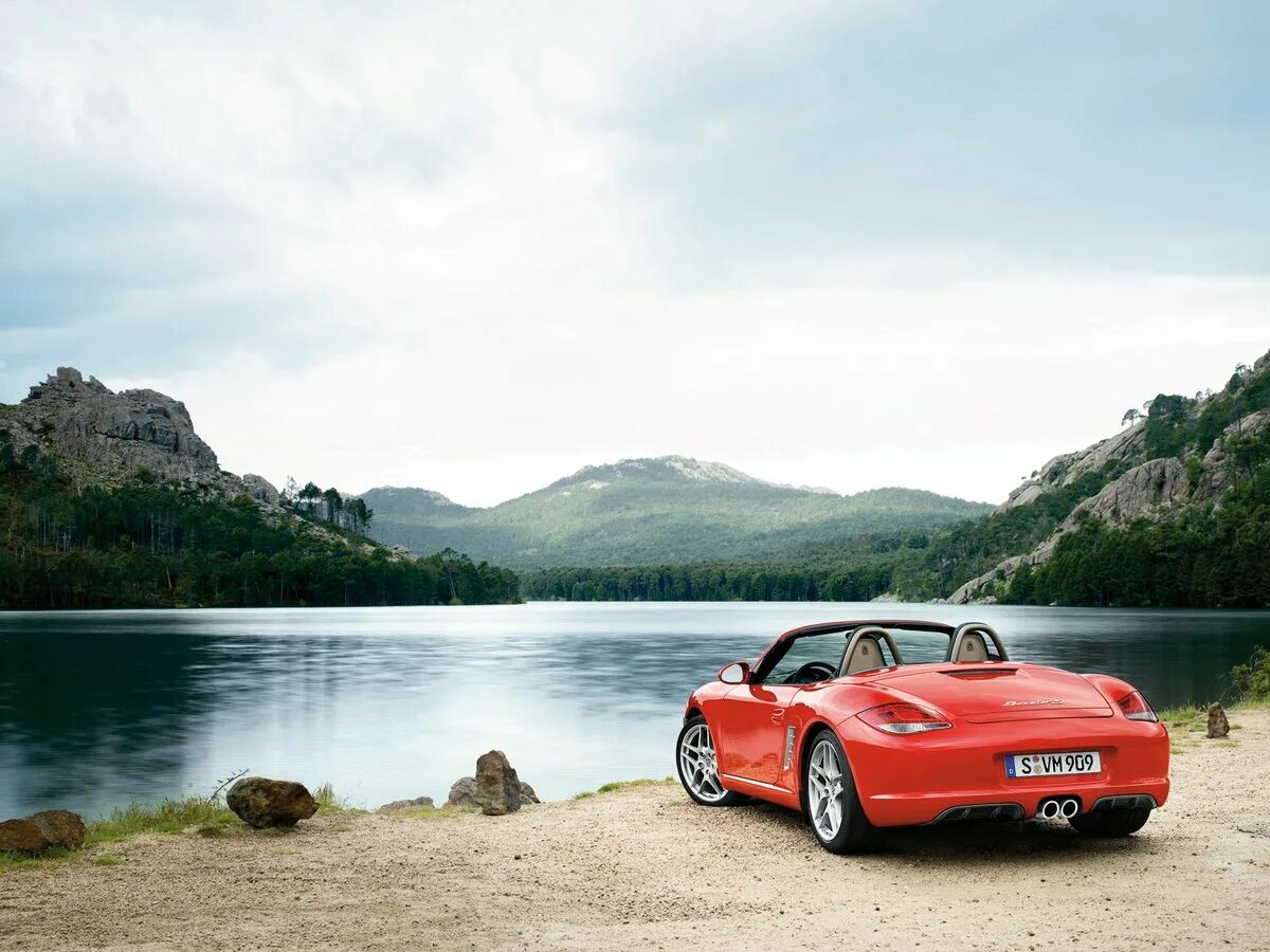 Порше Бокстер красный. Озеро Комо и Порше 911. Porsche 911. Porsche Boxster 2002 красный.