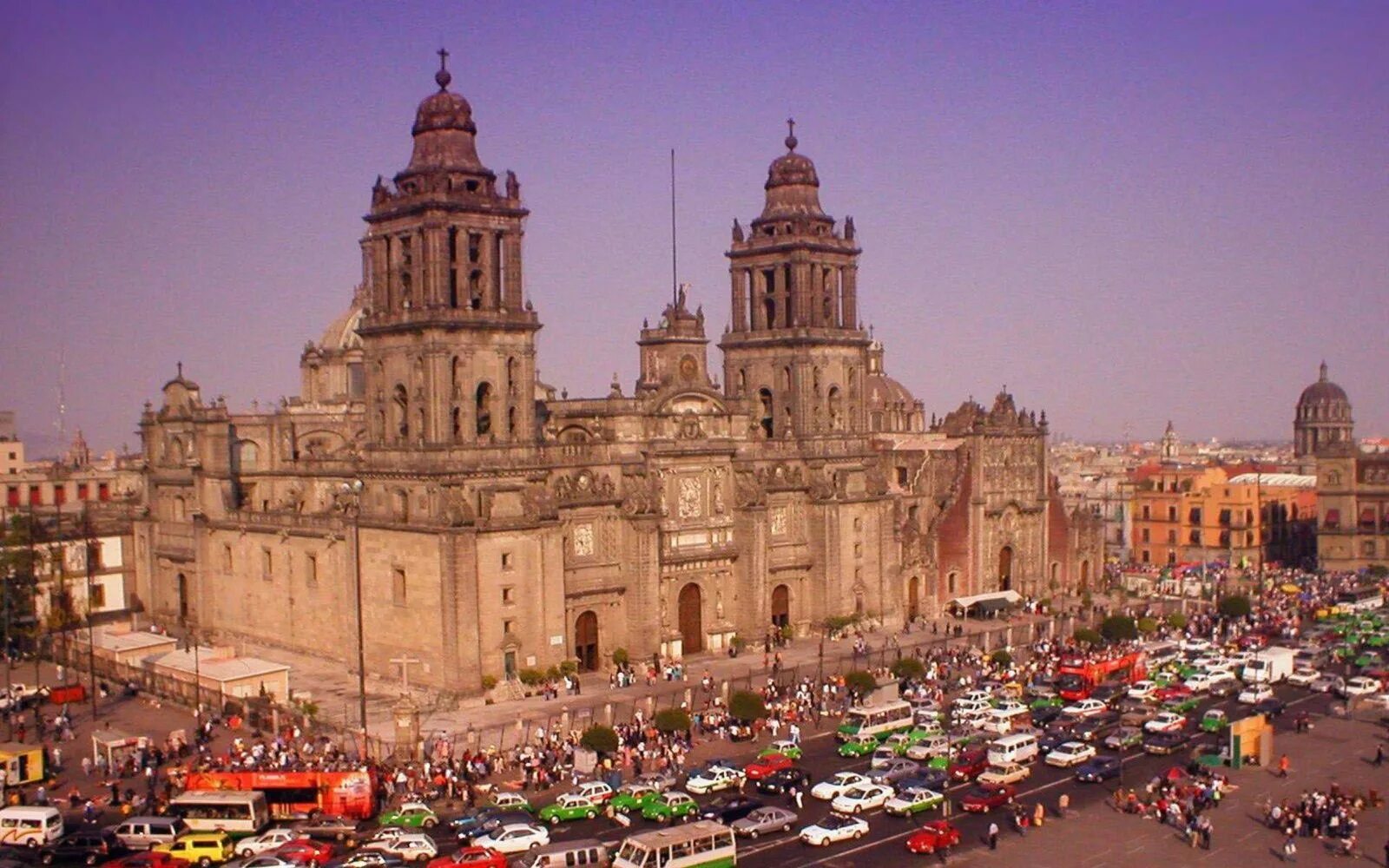 Mexico country. Исторический центр Мехико Сити. Исторический центр Мехико латинская Америка. Мехико Мексика храм Родригес.