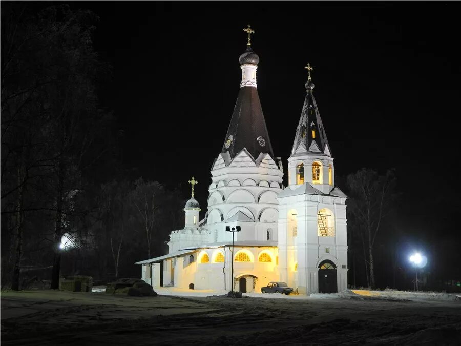 Сайты красное на волге. Церковь Богоявления (красное-на-Волге). Красное-на-Волге Костромская область. Храм Богоявления красное на Волге. Поселок красное на Волге Костромская область.