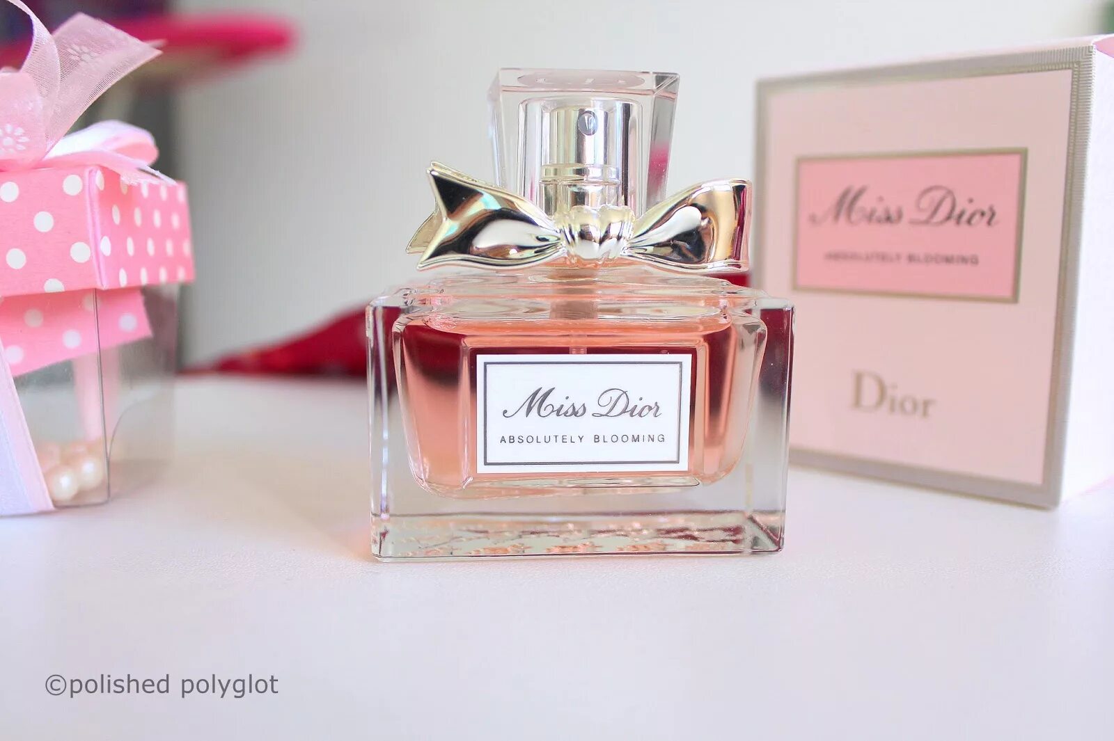 Духи мисс диор блуминг. Miss Dior absolutely Blooming 100. Духи Miss Dior absolutely Blooming. Dior Miss Dior absolutely Blooming Eau de Parfum. Miss Dior absolutely Blooming 100мл Мисс диор абсолютли.