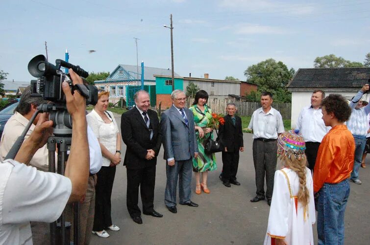 Прогноз погоды тарханы батыревский. Прогноз погоды тарханы батыревский. Художница из чувашии. Чистое село батырево. Прогноз погоды тарханы батыревский.