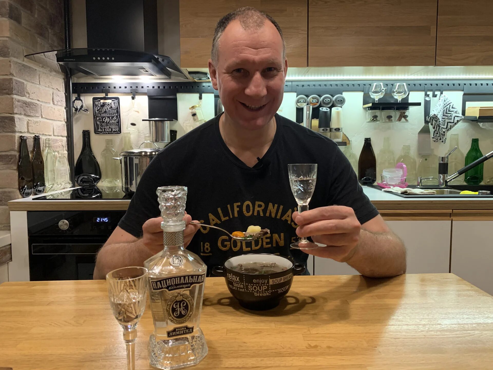 Премиальный водочный родом из швеции