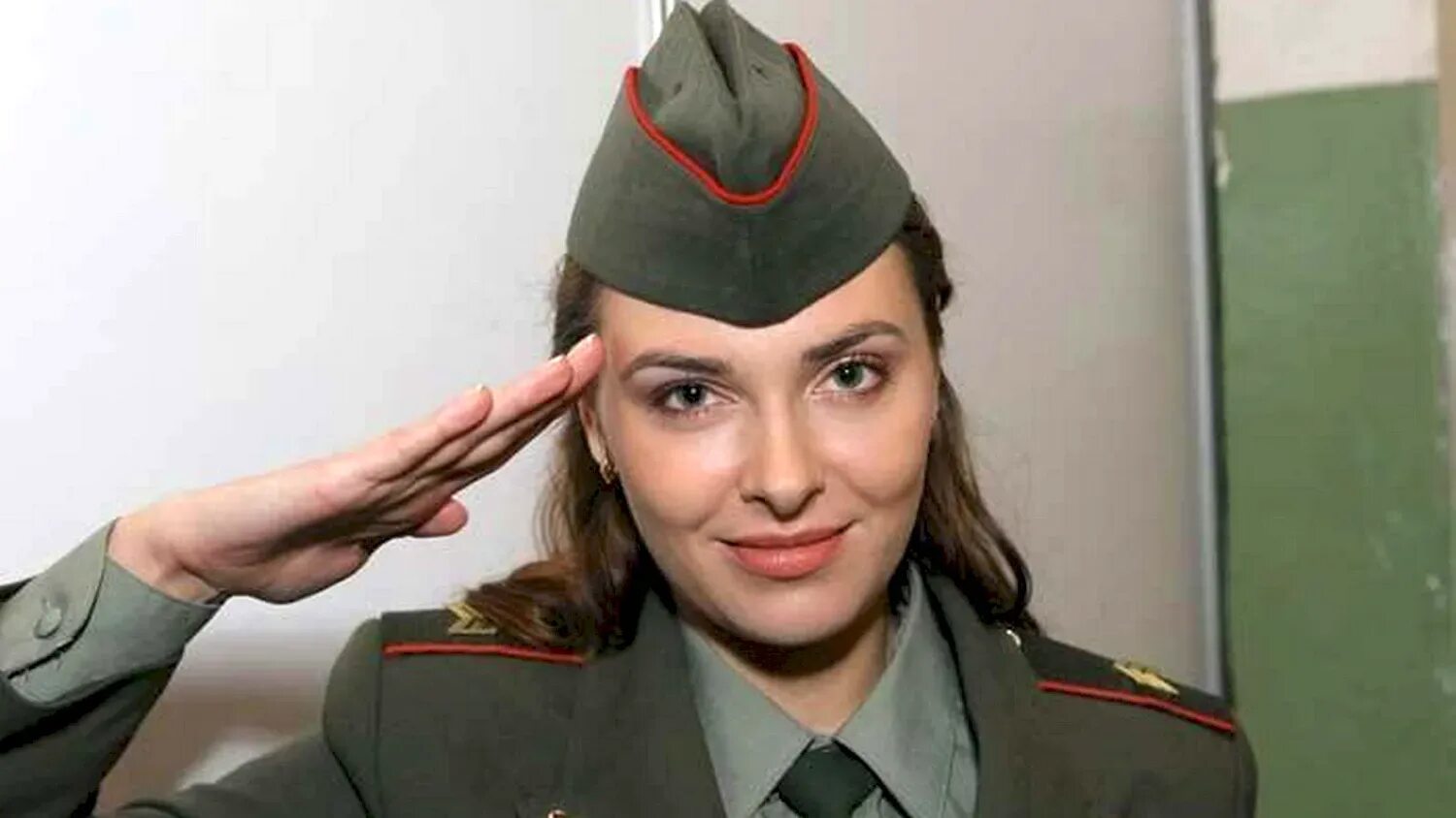 Женщина сержант