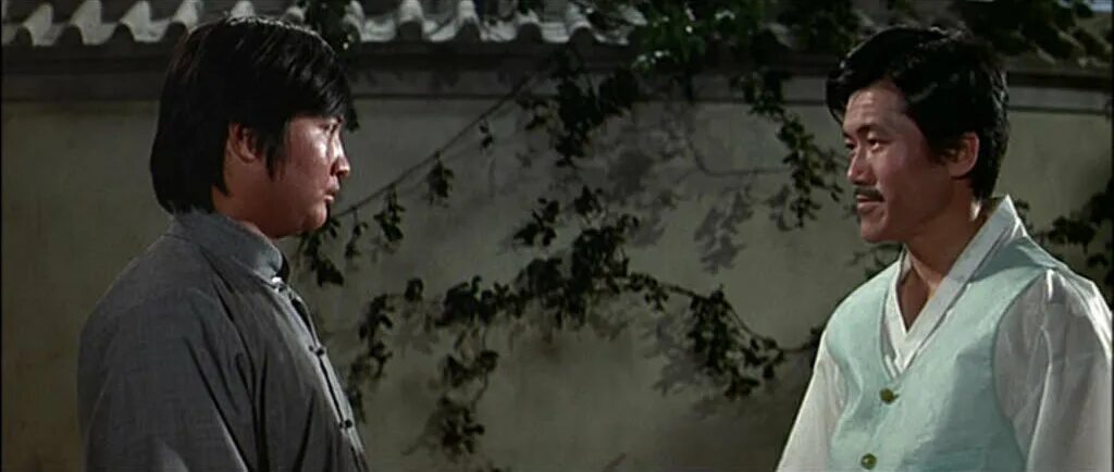 Чжан имоу дом летающих кинжалов. Чжан цзыи. Кинотеатр гомель калинина. Китайская комедия про кунг фу. Запретное царство 2008 джеки чан.