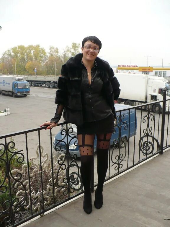 Девушки ищут мужчин воронеж. Девушка ищет девушку объявления воронеж. Девушка ищет девушку объявления воронеж. Женщину город воронеж для серьезных отношений. Женщины для встреч.