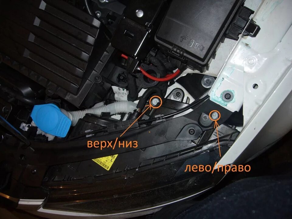 фара для Skoda Octavia, 2008 - 2013 гг. (1Z1941016F, 1Z1941018S) артикул 35665. 