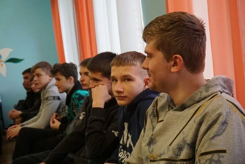 Школа №4. Костюковичский колледж. Костюковичский колледж. Школа 2 пласт. Выпускной в техникуме.