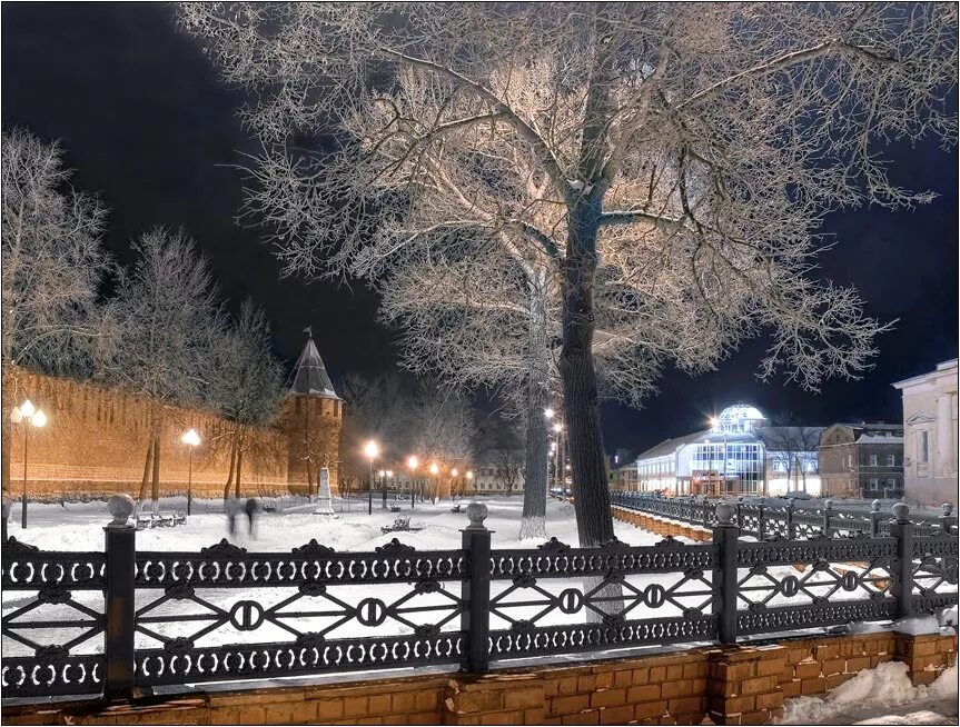 Климат города тула. Тульский Кремль зима. Тульский Кремль зимой. Тула набережная зимой. Кремлевский сквер Тула.