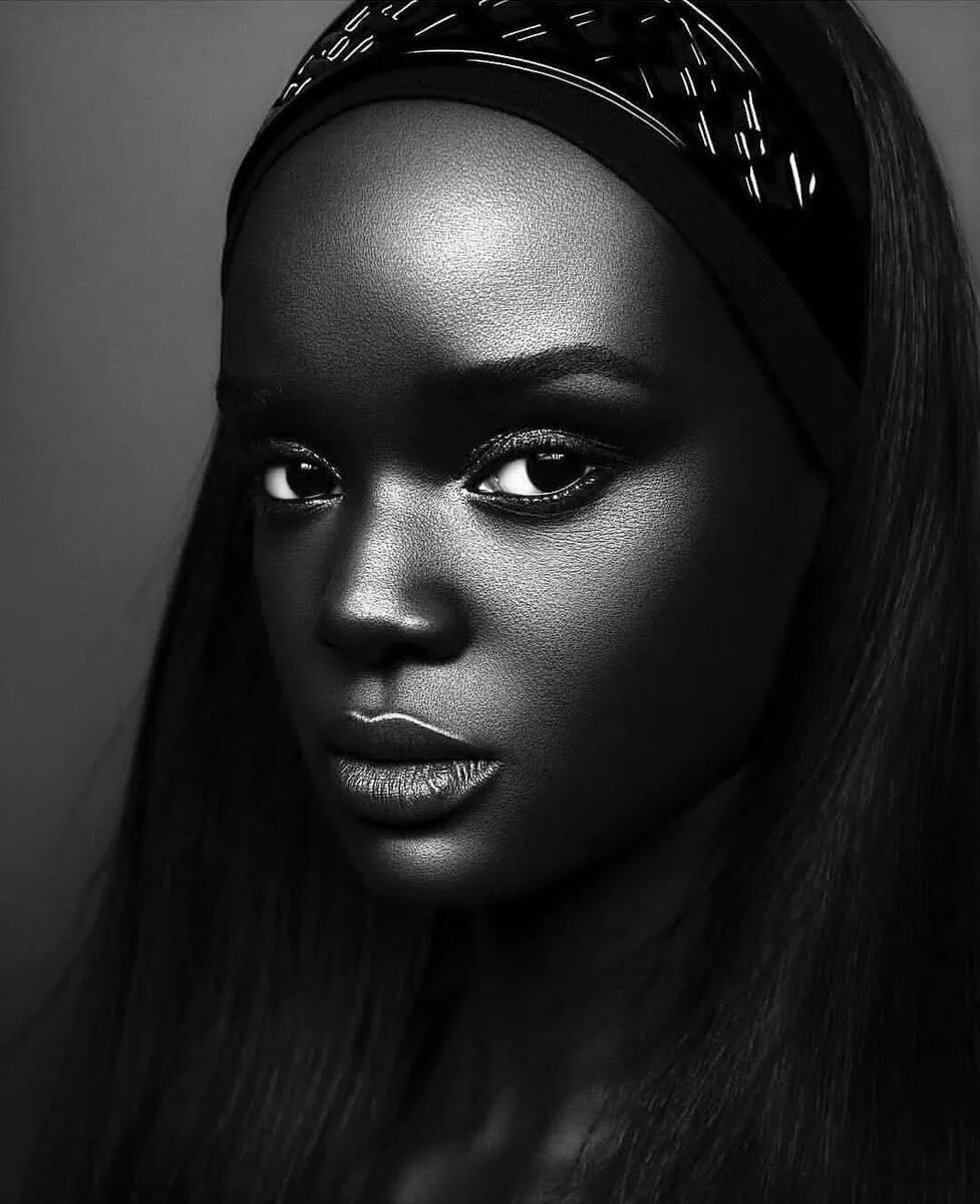 Бесплатные фото негритянок. Модель даки тот (Duckie thot) из Южного Судана. Брук Бейли темнокожая модель. Пегги Даниэль темнокожая модель.