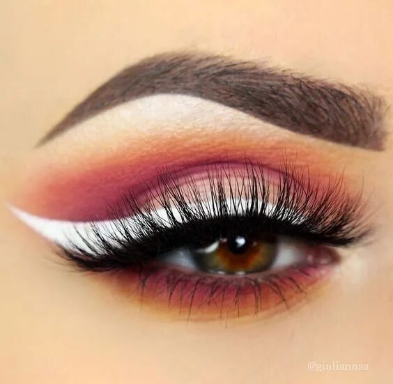 simple and natural eye makeup Eye makeup, Simple eye makeup, Skin makeup
