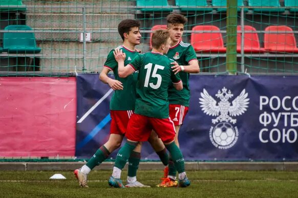 Локомотив 2 тбилиси. Юфл локомотив. локомотив-2 москва. локомотив 2005. юфл2.