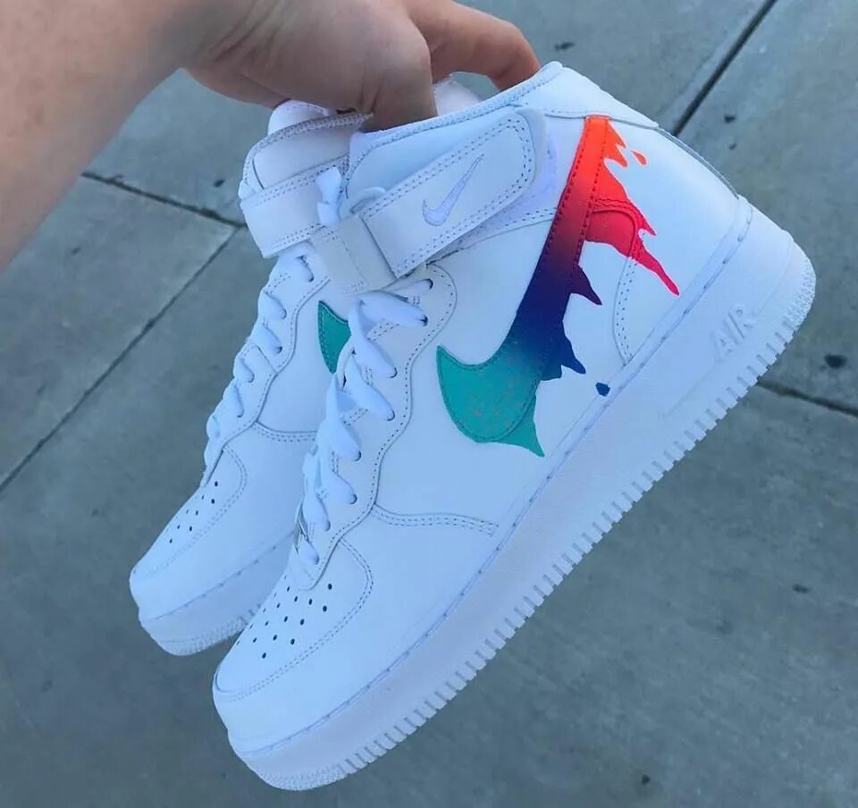 Найк с голубем. Кроссы найк. Кастомизация кроссовок Nike Air Force 1. Кроссы найк оригинал. Кроссы найк АИР Форс.