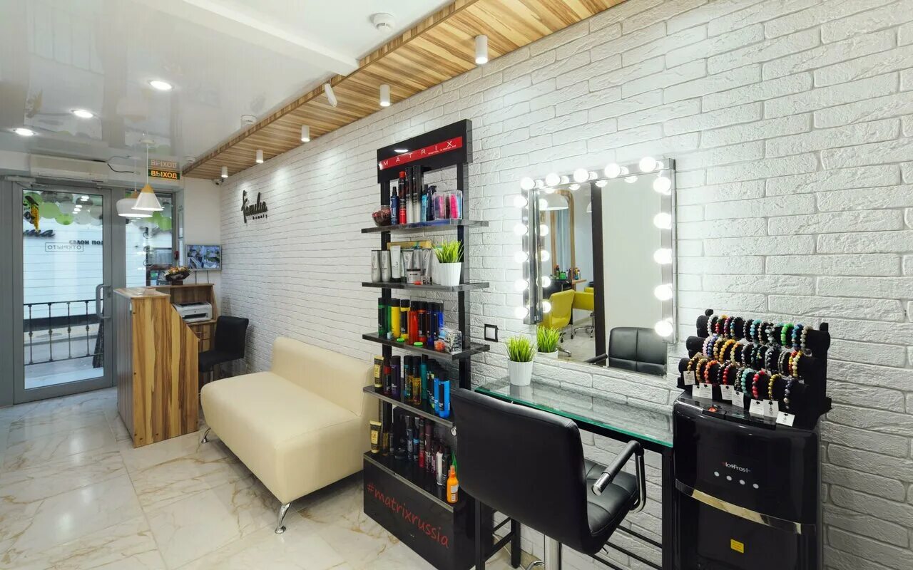 владимира невского салоны красоты. фамилия салон красоты воронеж тенистый. пур пур воронеж салон. салон красоты в стиле китч. студия красоты черри, тверь.