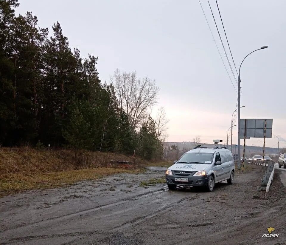 Дорожники работают на самом большом участке БКАД-2019 Бердском шоссе. Metro