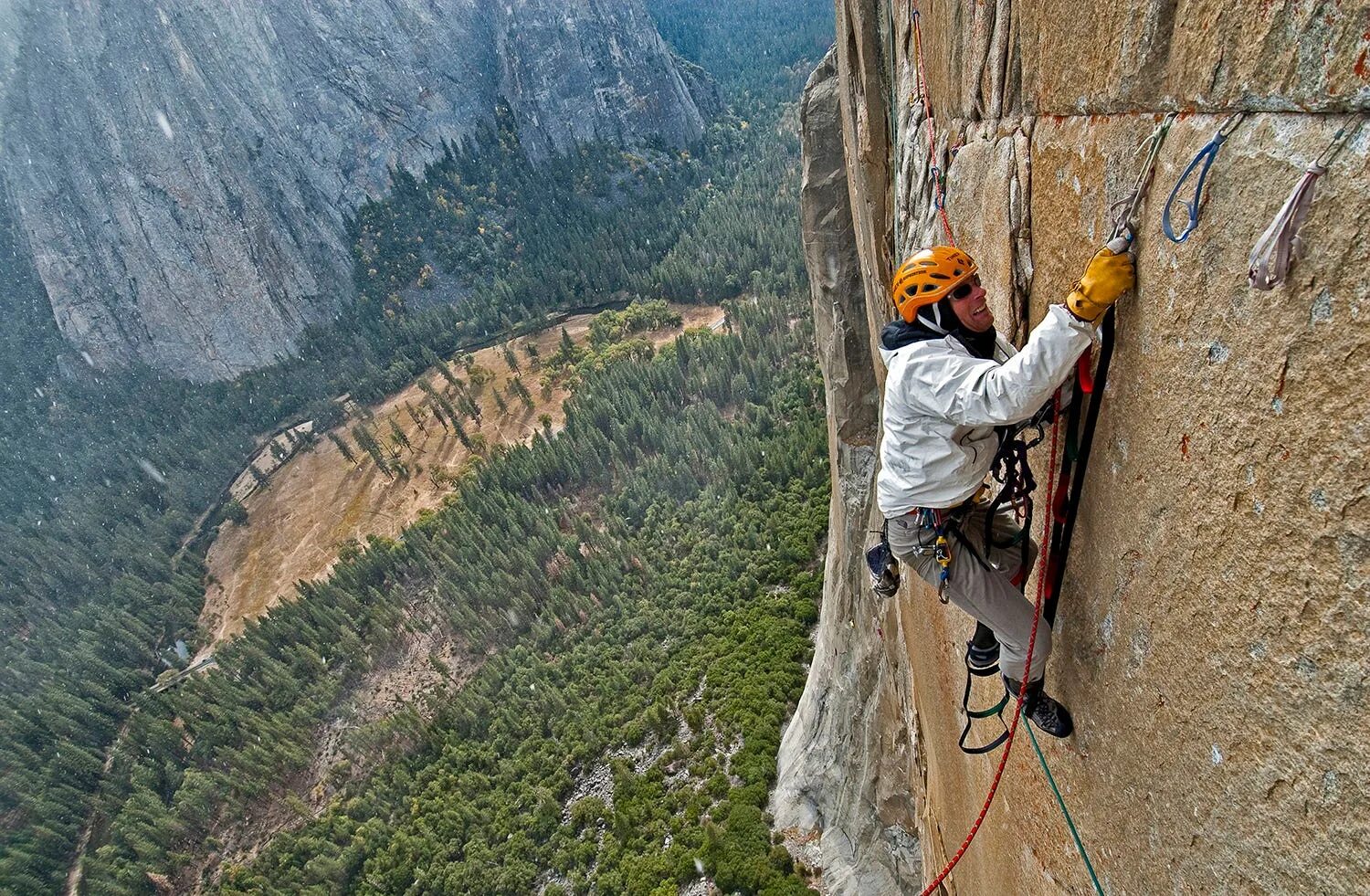 Extreme adventure. Экстремальный туризм. Экстремальные фото. Экстремальный туризм фото. Экстримальный или экстремальный.