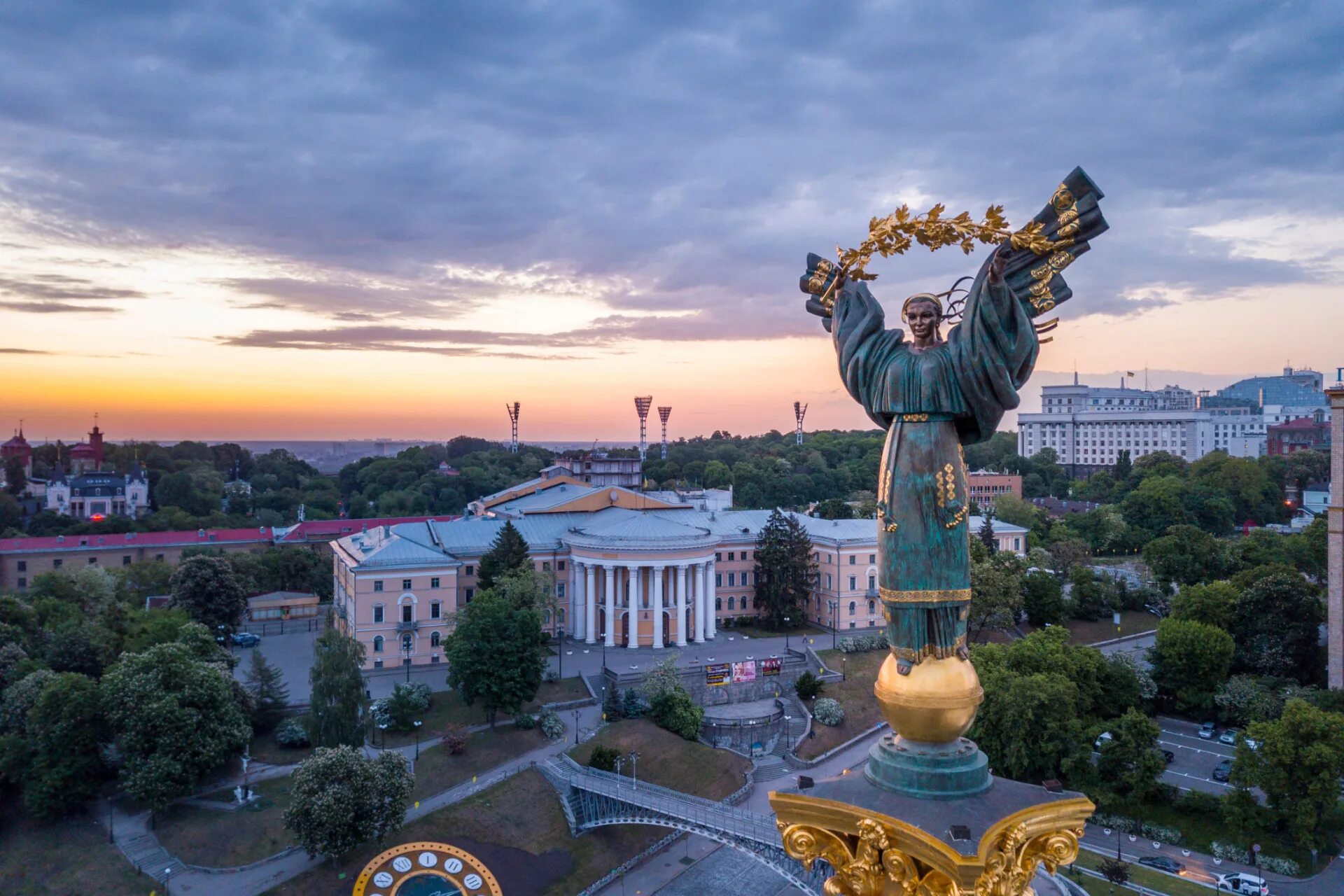 Страна украина киев. Монумент независимости в Киеве. Майдан независимости Киев. Киев столица Украины. Площадь независимости Киев.